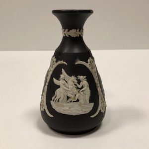 Vase Weedgwood noir