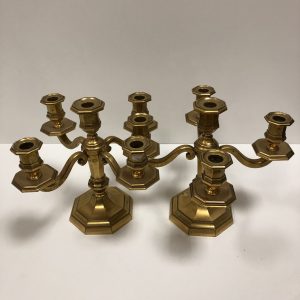 Paire de candélabres bronze doré