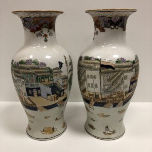 Paire de vases porcelaine