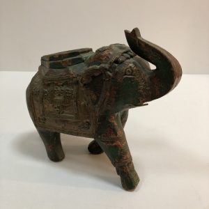 Éléphant bois sculpté